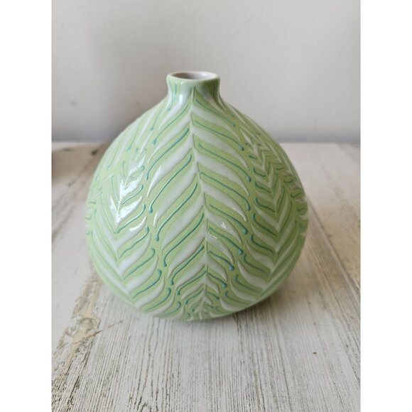 Crate & v barrel tavira Fern green blue spring home decor small white - Picture 1 of 7